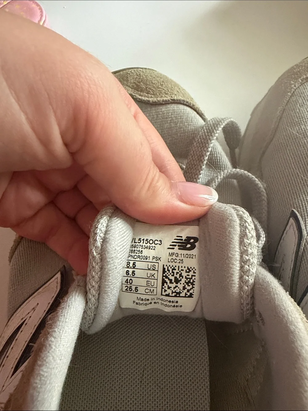 New Balance Light Gray & Blue Retro Runner Shoes